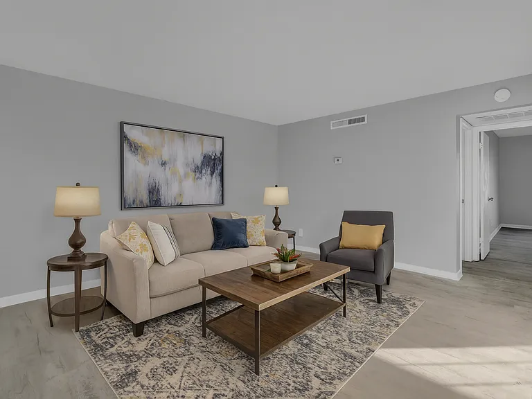 3700 Chateau Ln — Photo 5