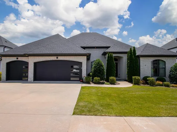 43 Falstone Dr, Little Rock, AR 72223