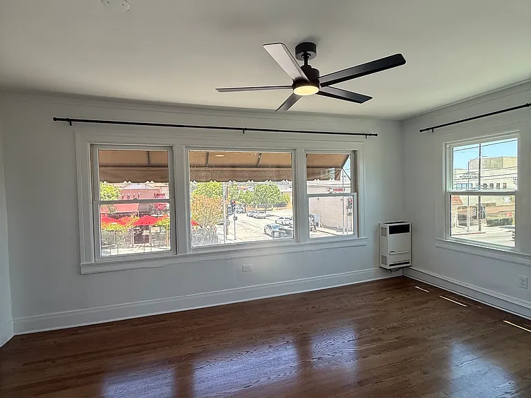 1701 1/2 Hillhurst Ave #1701 — Photo 8
