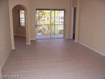 2 bed, 2.5 bath, 2104 sqft, $2,800 — Photo 2