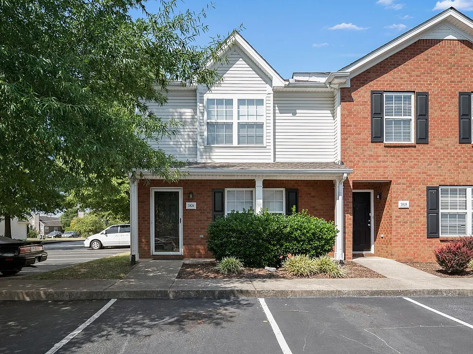 3826 Chippewa Pl