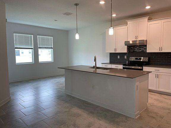 3rd image of 5033 Center Ct