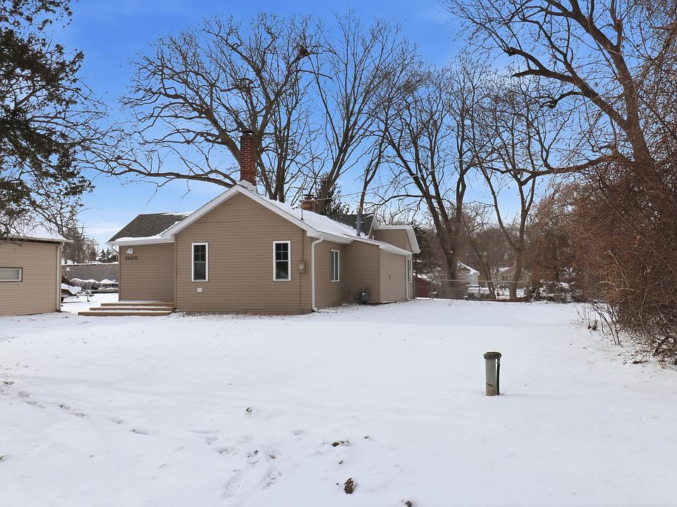 1st image of 39470 N Woodland Ave