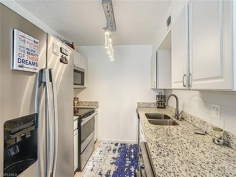 4625 Bayshore Dr #D8 — Photo 7