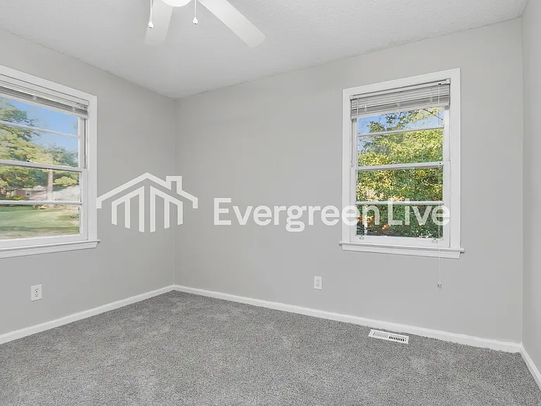 201 Harmon Hill Ct — Photo 10