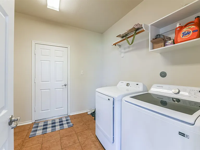 5418 Lilac Grove Ln — Photo 17