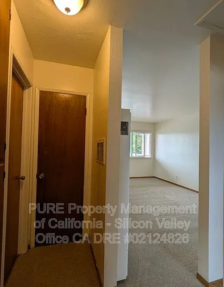 508 Caledonia St #4 — Photo 8