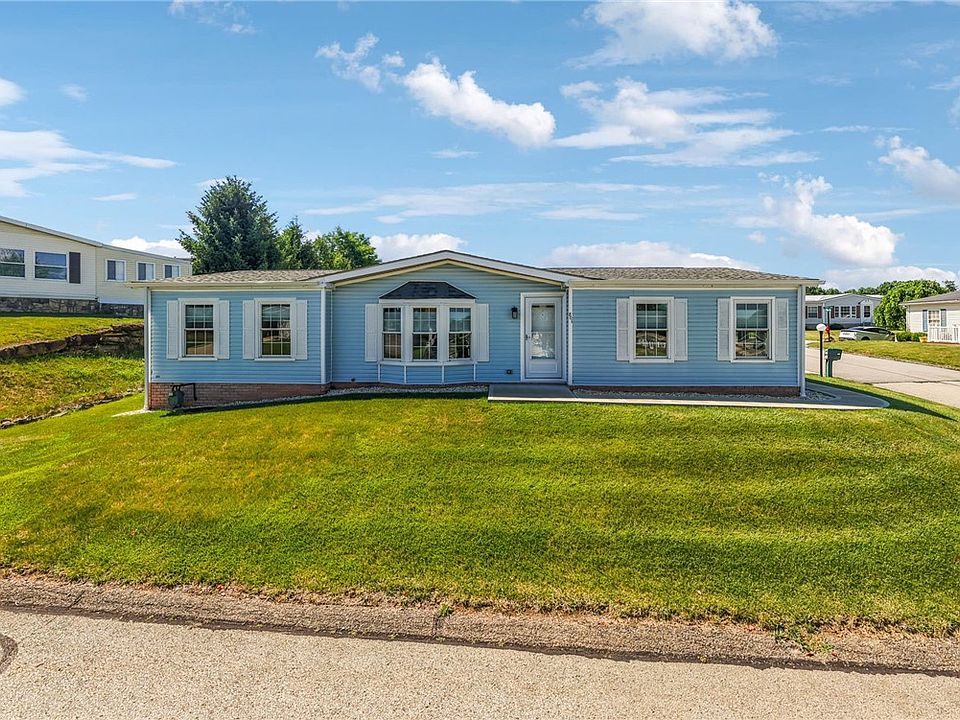 1st image of 801 Clover Ln