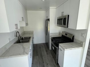 6611 Woodley Ave APT 16, Van Nuys, CA 91406