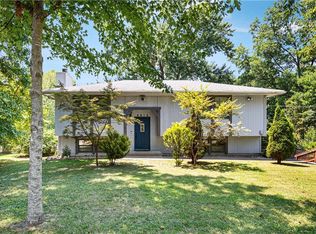 4916 NE Davidson Rd, Kansas City, MO 64118