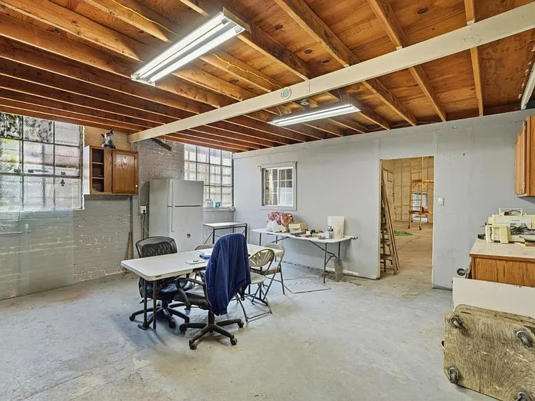 1000 Chanslor Ave — Photo 15