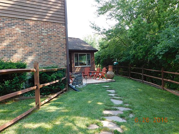 3rd image of 477 Debonhill Ct