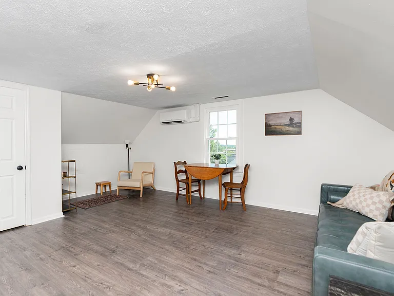 415 Cherry Ave #2 — Photo 4