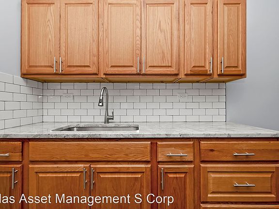 4th image of 6517 S California Ave #2E
