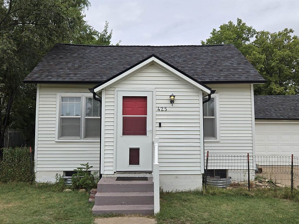1st image of 425 W Wisconsin St