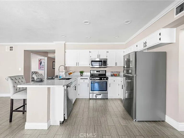 2813 Sandstone Ct — Photo 17