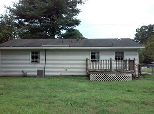 1112 Strickland Bridge Rd, Fayetteville, NC 28304