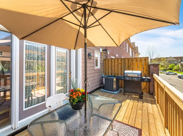 4855 Half Moon Grv #3, Mississauga, ON L5M 8C7