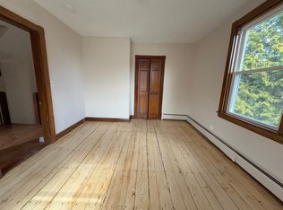 5 Oakland St, Roxbury, MA 02119