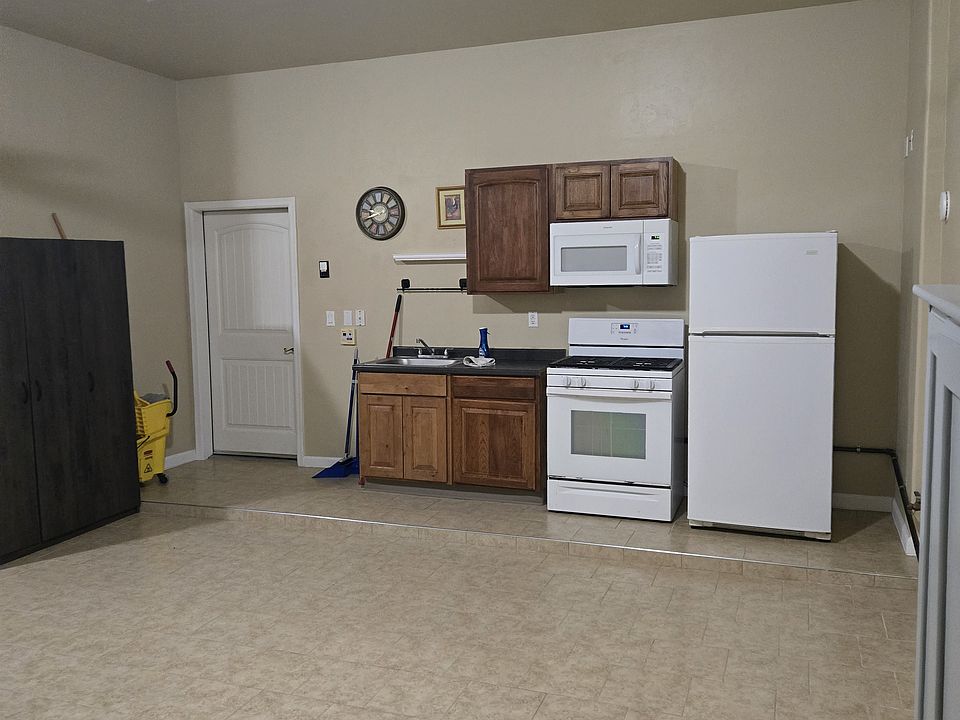 2nd image of 2150 W 33rd St #1
