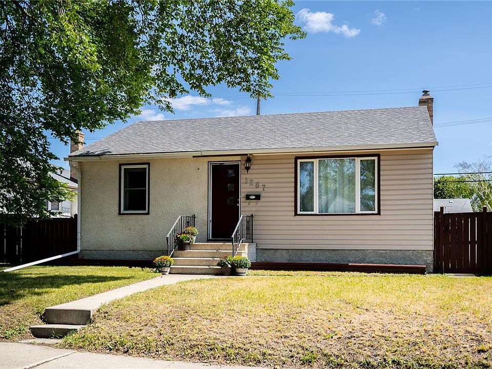 1267 Spruce St, Winnipeg, MB R3E 2V5 | Zillow