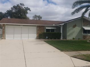 12902 Walnut Tree Ln, Hudson, FL 34669