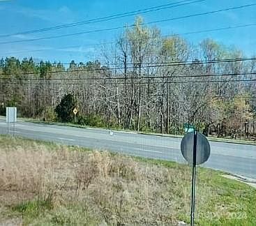 2nd image of 2812 Us Highway 52 Hwy N
