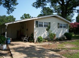 1132 Gatling Dr, Hampton, VA 23666