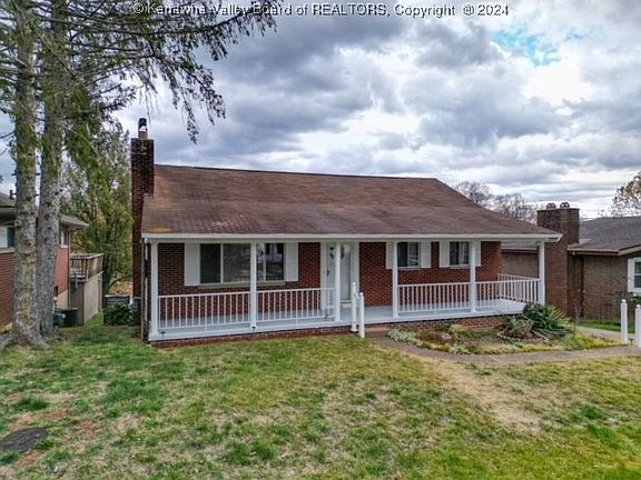 2nd image of 124 Jefferson Park Dr
