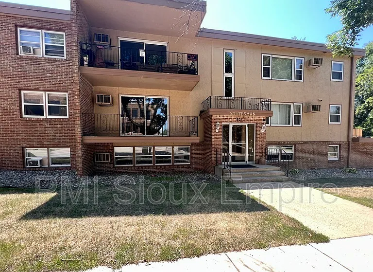 905 W 18th St #201 — Photo 8