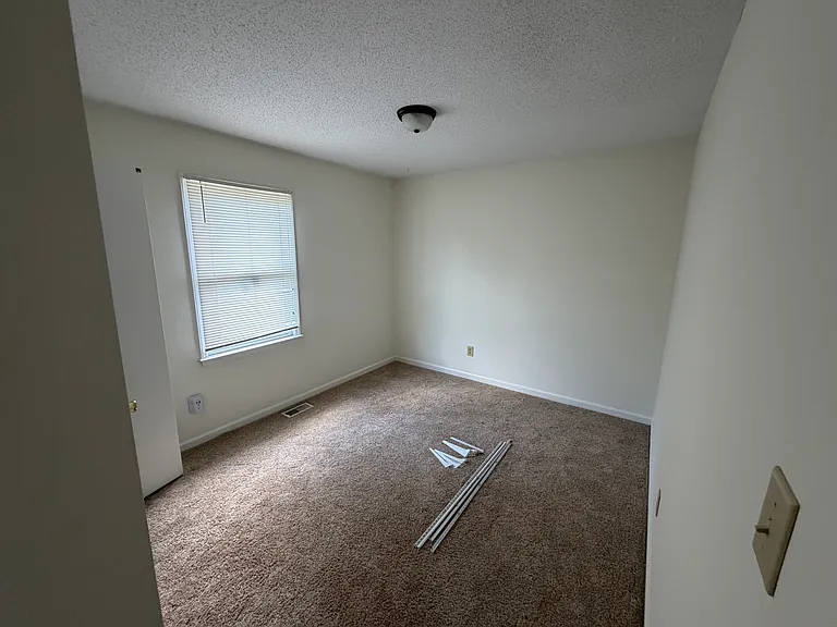 189 Hillcrest Dr — Photo 9