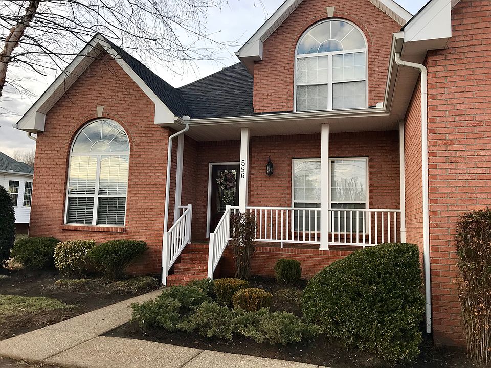 1st image of 596 Bradford Dr