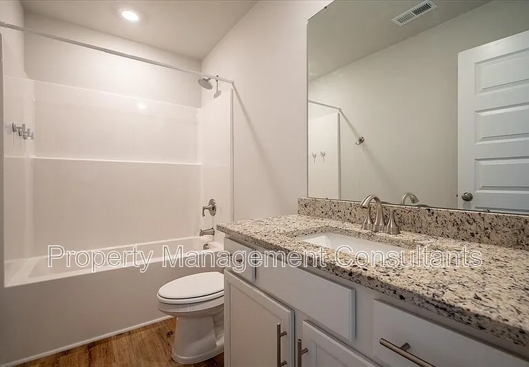 27982 Chalmers Cir — Photo 17