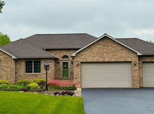 232 W Windy Oak Dr, Hebron, IN 46341