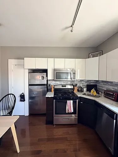 209 Greene St #I Photo 1