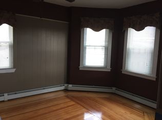 2 School St, Johnston, RI 02919