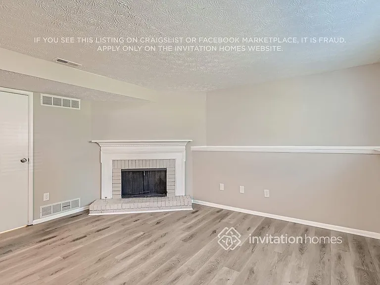 6083 Raintree Bnd — Photo 10