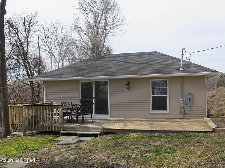 545 Cooper Rd — Photo 1