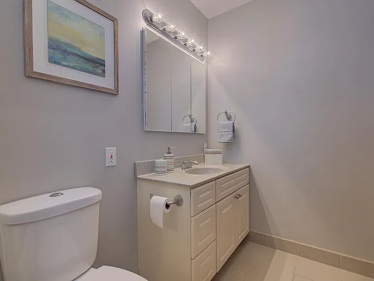 10531 Cedar Lake Rd #213 — Photo 17