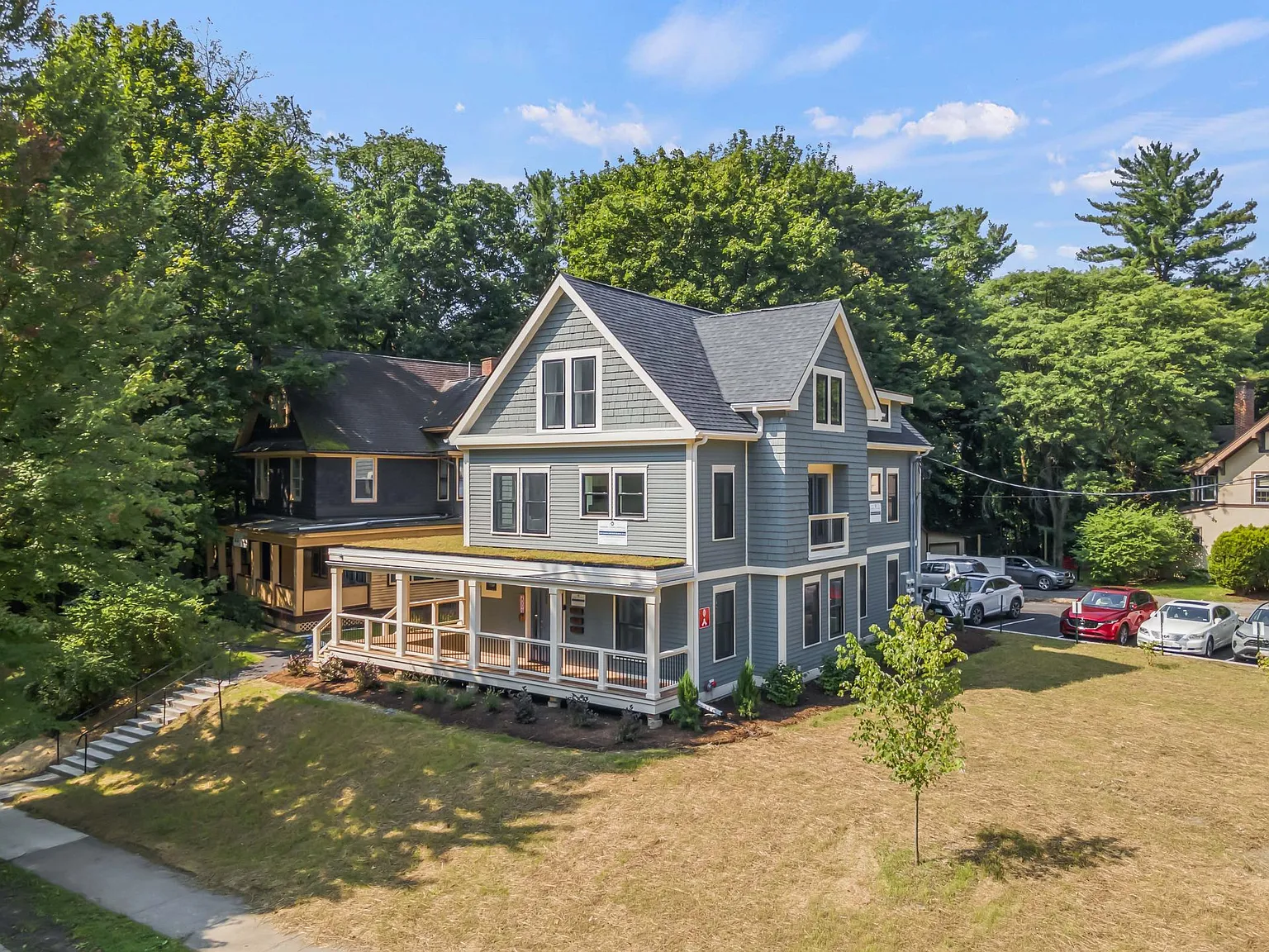 200 Highland Ave — Photo 4