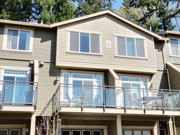 23300 SE Black Nugget Rd, Issaquah, WA