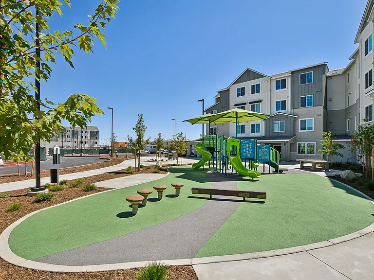 Terracina at Winding Creek — Photo 13
