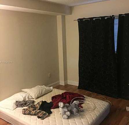 5th image of 300 Palm Cir W APT 102