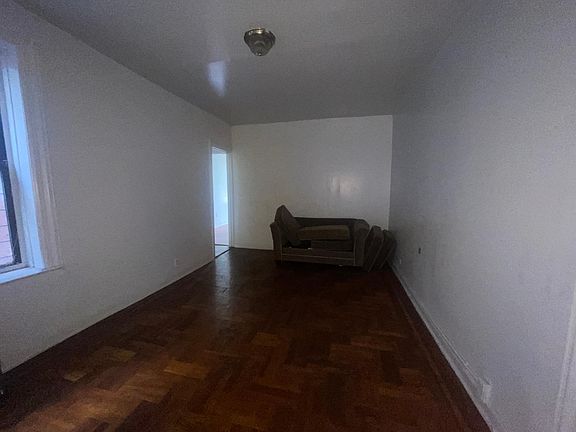 3rd image of 3578 Dekalb Ave APT 4