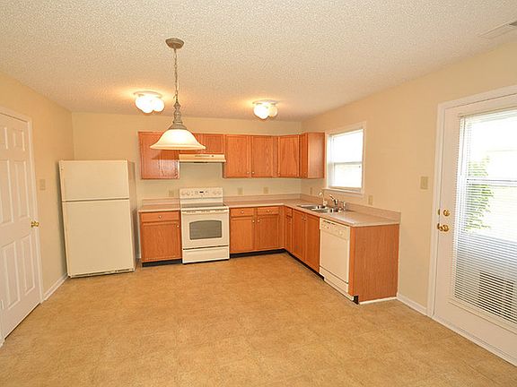 5th image of 14461 Cuppola Dr