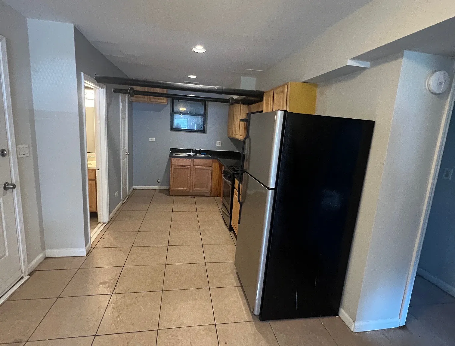 2 bed, 900 sqft, $1,100 — Photo 2