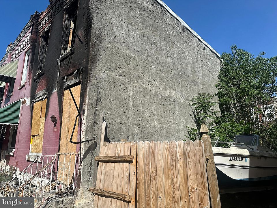 2nd image of 1735 N Taney St