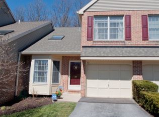32 May Apple Dr, Downingtown, PA 19335