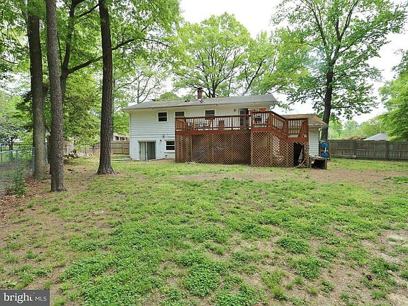 4th image of 46668 Thomas Dr