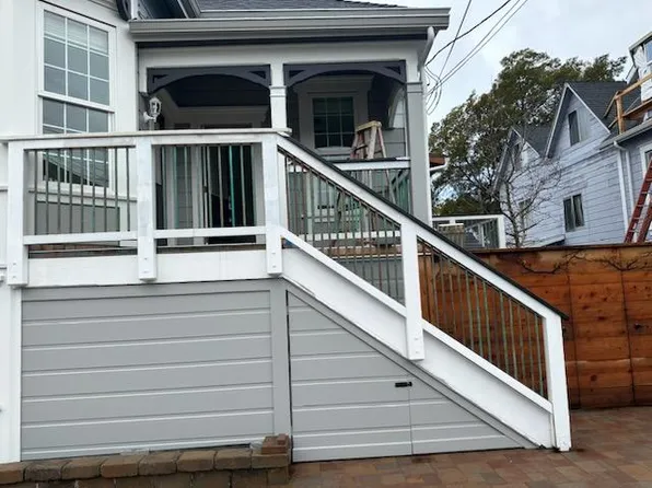 221B Ocean St, Santa Cruz, CA 95060
